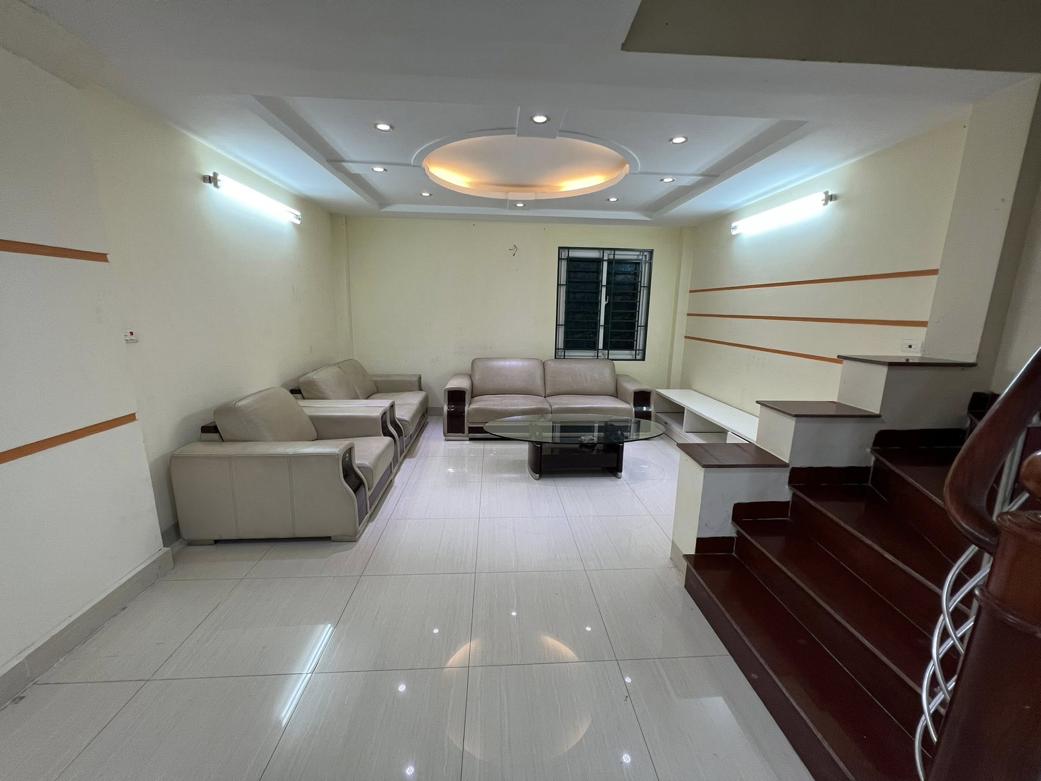 Cho thuê nhà ngõ ô tô Phố Hoàng Văn Thái, 4 tầng x 50m2, 5 ngủ, 19.5 Triệu VP, Trung tâm - Ảnh 2